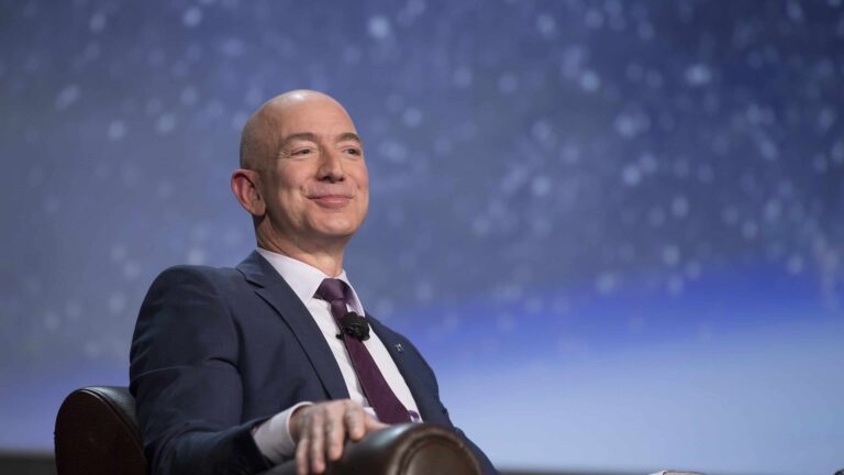 Jeff Bezos Acquires $68 Million Mansion in Florida’s Exclusive “Billionaire Bunker”